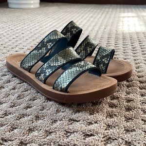 Brand New Never Worn Rock & Candy Sandals Size 9